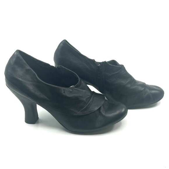 me too Fremont Leather Cuffed Ankle Bootie Spool Heel Shoe, Women's 9M, Black - Picture 1 of 10